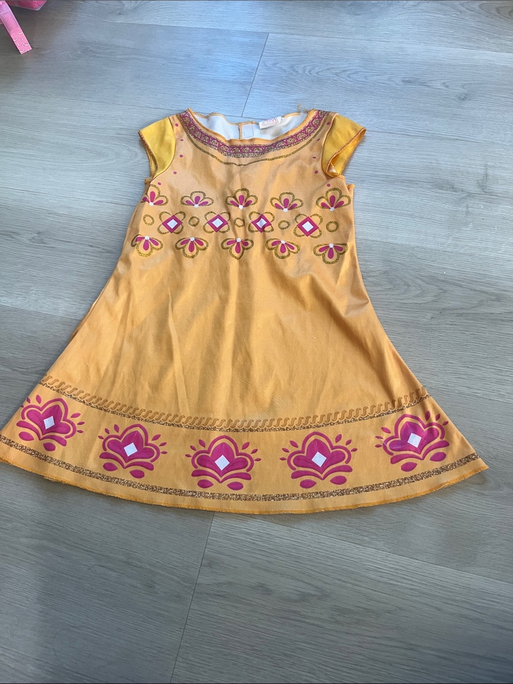 Mira royal detective dress